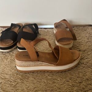 TOMS Women's Tan Platform Sandals